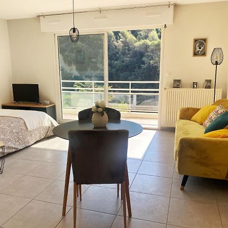 Villa Madeleine - Residence Services Seniors Ницца Экстерьер фото
