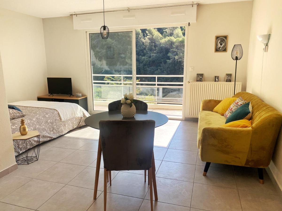 Villa Madeleine - Residence Services Seniors Ницца Экстерьер фото
