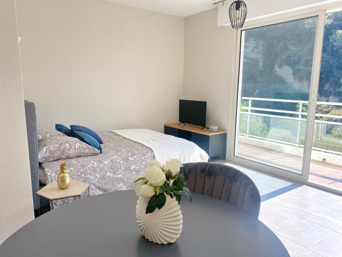 Villa Madeleine - Residence Services Seniors Ницца Экстерьер фото